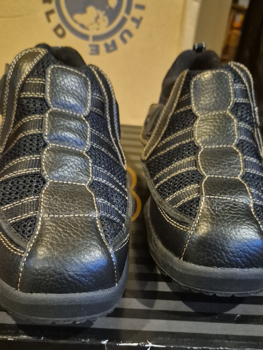 NEW--Men's Black Athletic Slip-On Mesh & Leather Comfort Shoes